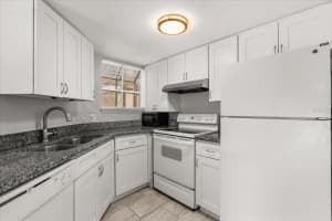1924 LAKE ATRIUMS CIRCLE, ORLANDO, FL 32839 Sold 07/22/25