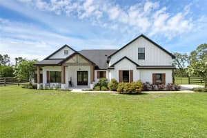 27071 Moss View Dr, TAVARES