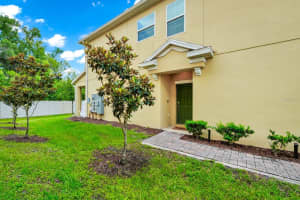 10070 RED EAGLE DRIVE, ORLANDO, FL 32825 Sold 08/04/25