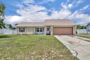 3043 Mapleshade St, DELTONA