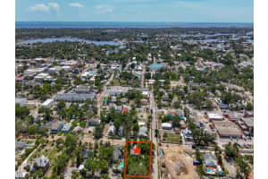 226 GROSSE AVENUE, TARPON SPRINGS, FL 34689 Sold 09/30/25
