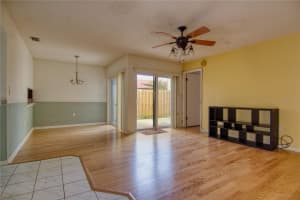 513 HUNTER CIRCLE, KISSIMMEE, FL 34758 Sold 10/01/25