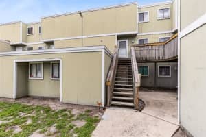 208 SCOTTSDALE SQUARE, WINTER PARK, FL 32792 Sold 07/21/25