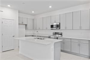 754 LEMON AVENUE, FRUITLAND PARK, FL 34731 - MLS#MFRO6317641