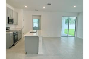 746 LEMON AVENUE, FRUITLAND PARK, FL 34731 Sold 09/20/25