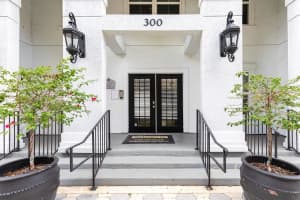 300 SOUTH STREET, ORLANDO, FL 32801 - MLS#MFRO6317683