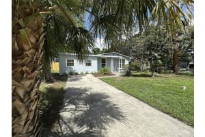 910 FLAMINGO DRIVE, LEESBURG, FL 34748 Sold 07/25/25