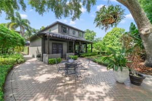 640 LAKE FORMOSA DRIVE, ORLANDO, FL 32803 Sold 07/28/25