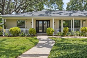 708 VALENCIA COURT, WINTER GARDEN, FL 34787 Sold 07/30/25