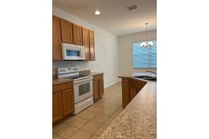 512 NOVARA WAY, DAVENPORT, FL 33837 Sold 08/01/25