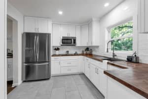 610 KITTREDGE DRIVE, ORLANDO, FL 32805 Sold 07/17/25
