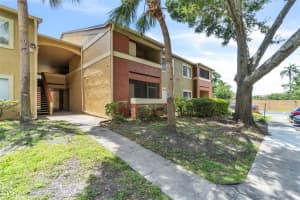 664 Kenwick Cir #104, CASSELBERRY