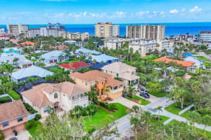 811 LAGUNA DRIVE, VENICE, FL 34285 - MLS#MFRO6318287