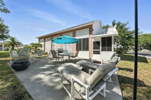 1752 CHALLENGER AVENUE, DAVENPORT, FL 33897 - MLS#MFRO6318464