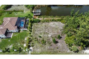 10462 POUGHKEEPSIE CIRCLE, PORT CHARLOTTE, FL 33981 - MLS#MFRO6318478