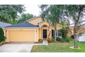 2178 Royal Ridge Dr, DAVENPORT