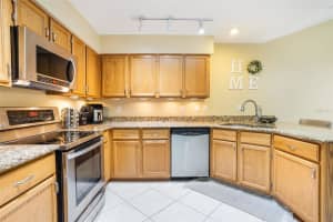 8932 VILLAGE GREEN BOULEVARD, CLERMONT, FL 34711 - MLS#MFRO6318524