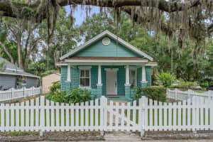 121 OAKLAND AVENUE, OAKLAND, FL 34760 Sold 07/31/25