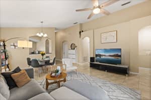 2422 HOLLY PINE CIRCLE, ORLANDO, FL 32820 Sold 08/29/25