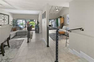 4203 FAIRWAY RUN, TAMPA, FL 33618 - MLS#MFRO6318693