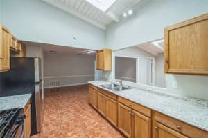 111 TARRYTOWN TRAIL, LONGWOOD, FL 32750 - MLS#MFRO6318782