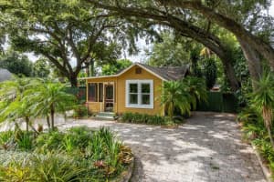 2320 CRYSTAL LAKE AVENUE, ORLANDO, FL 32806 Sold 08/01/25