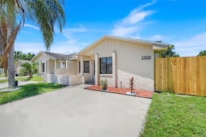 1920 DARDANELLE DRIVE, ORLANDO, FL 32808 - MLS#MFRO6318922