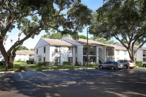 954 COURTYARD LANE, ORLANDO, FL 32825 Sold 07/17/25