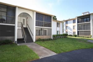 954 COURTYARD LANE, ORLANDO, FL 32825 Sold 07/17/25