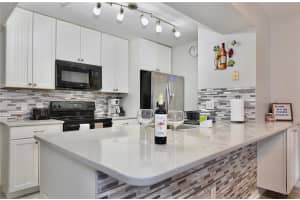8709 KNIGHTSBRIDGE COURT, KISSIMMEE, FL 34747 - MLS#MFRO6319115