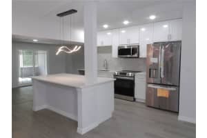 438 ROMANO AVENUE, ORLANDO, FL 32807 Sold 07/29/25