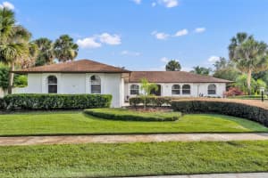 137 N Spring Lake Dr, ALTAMONTE SPRINGS