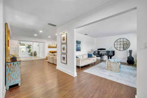 137 SPRING LAKE DRIVE, ALTAMONTE SPRINGS, FL 32714 Sold 09/10/25