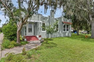623 S Center St, EUSTIS