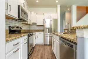 11081 SAVANNAH LANDING CIR, ORLANDO, FL 32832 Sold 08/20/25