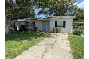 1047 Clay Blvd, EUSTIS