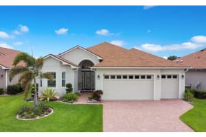 1104 SAWGRASS DRIVE, WINTER HAVEN, FL 33884 Sold 08/27/25