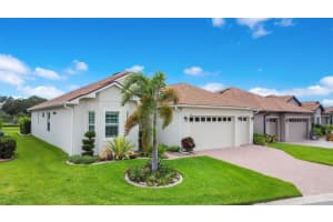 1104 SAWGRASS DRIVE, WINTER HAVEN, FL 33884 Sold 08/27/25