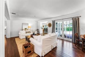 2527 SHREWSBURY ROAD, ORLANDO, FL 32803 Sold 07/11/25