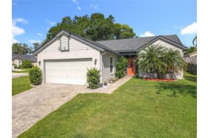 1044 Dees Dr, OVIEDO