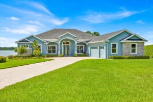 5005 Shore Side Dr, LAKELAND