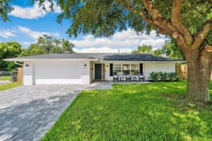 2114 GEIGEL COURT, ORLANDO, FL 32806 Sold 07/25/25