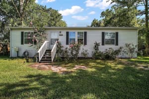 23909 DEER ROAD, ASTOR, FL 32102 Sold 07/31/25