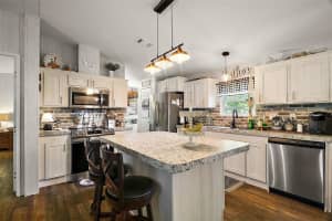 23909 DEER ROAD, ASTOR, FL 32102 Sold 07/31/25