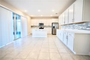 1023 SUGARWOOD STREET, DAVENPORT, FL 33837 - MLS#MFRO6319969