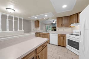 525 GARDEN HEIGHTS DRIVE, WINTER GARDEN, FL 34787 Sold 07/30/25