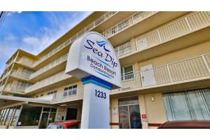 1233 S Atlantic Ave #1020, DAYTONA BEACH