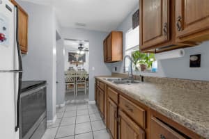 565 FLOYD CIRCLE, DELTONA, FL 32725 Sold 08/15/25