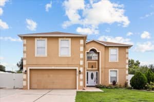 2725 White Magnolia Loop, CLERMONT