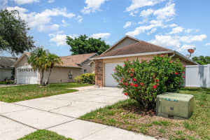 11715 SINDLESHAM COURT, ORLANDO, FL 32837 - MLS#MFRO6320360